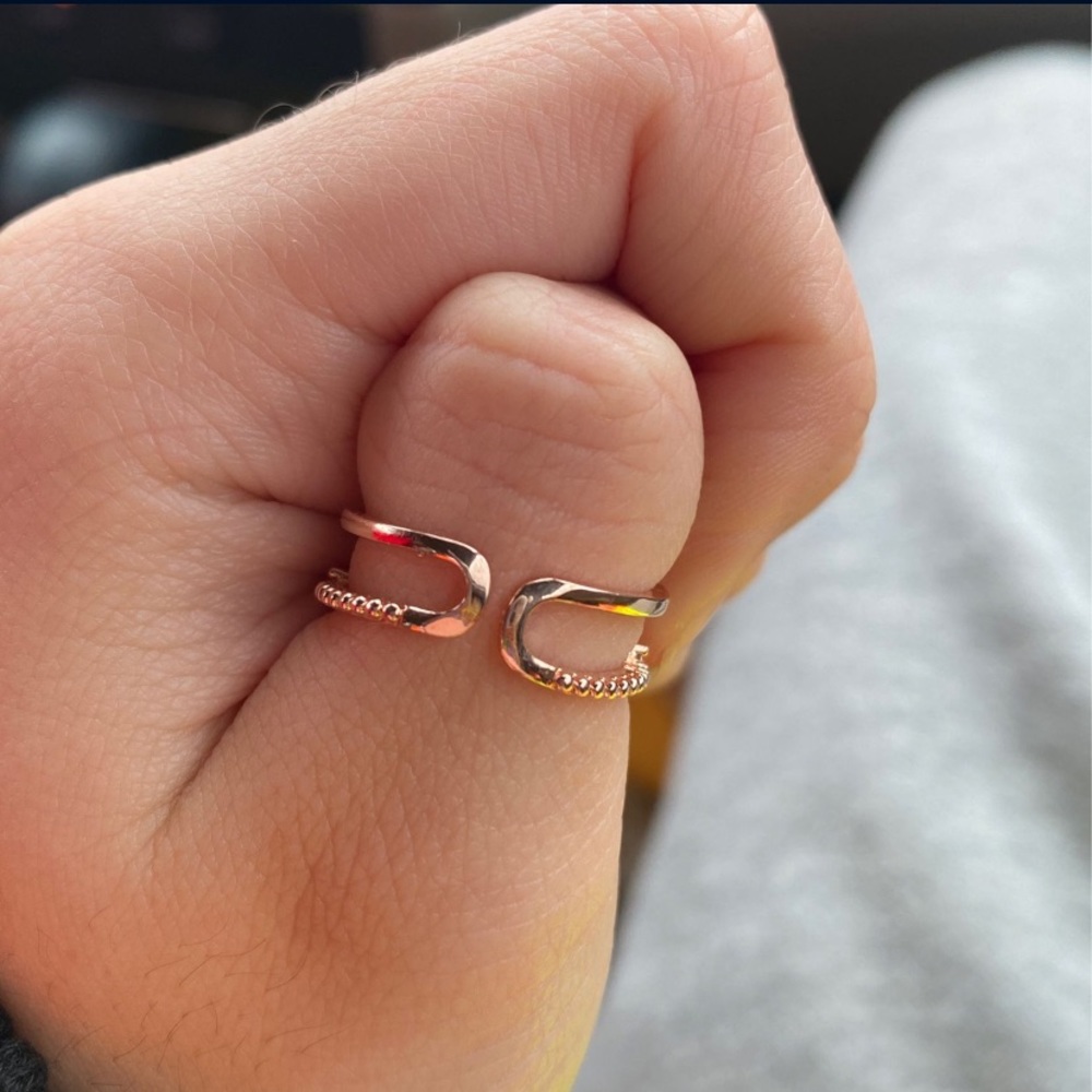 Ring - Picture 2 of 3